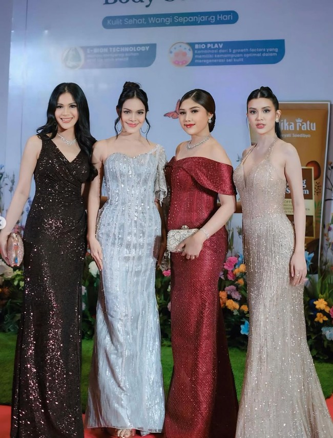 Pesona Erina Gudono Tampil Bold Dengan Lipstik Merah, Kalungnya Rp 481 Juta