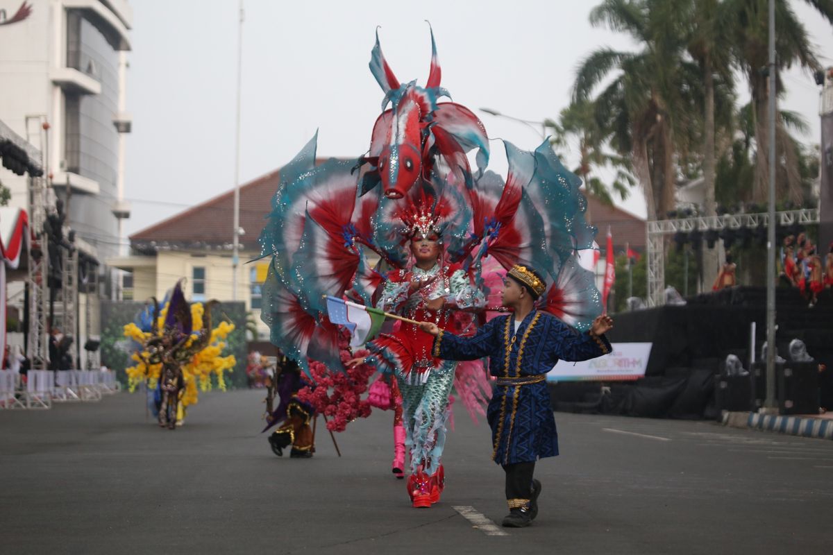 Rossa Arunica Model Ternama, dan Penyanyi Asal Jepang Akan Warnai Jember Fashion Carnaval 2025